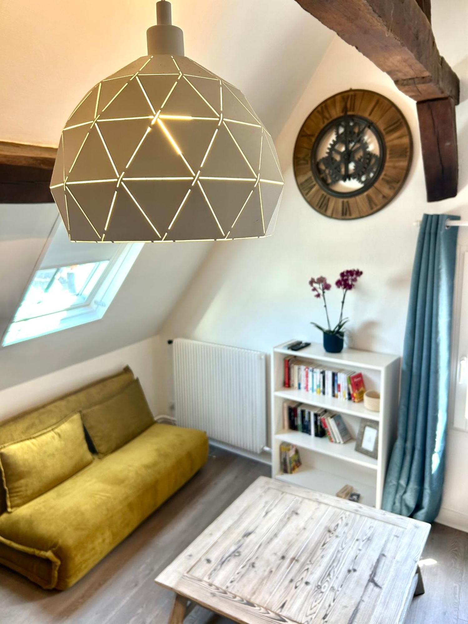 L Ecuyer Appartement Au Coeur Du Quartier Historique Chartres Esterno foto